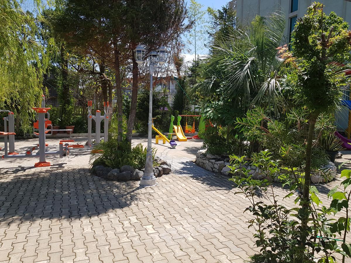 National Hotel Kobuleti Luaran gambar